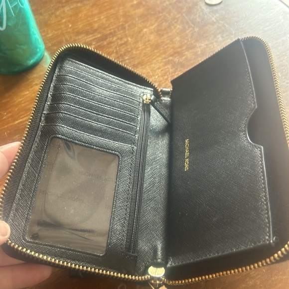 Michael Kors Charlotte Large Top Zip Top Black Tote and wallet. - Picture 11 of 11